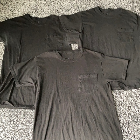 Bundle, 3 black hanes shirts with pocket - Picture 1 of 3